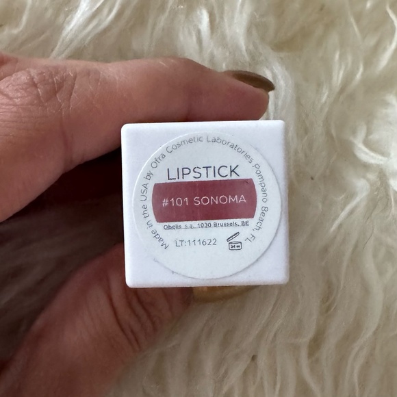 OFRA "Sonoma" lipstick - Picture 3 of 5
